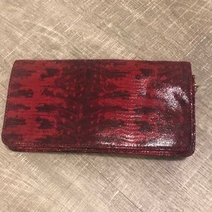 Like new python-like clutch